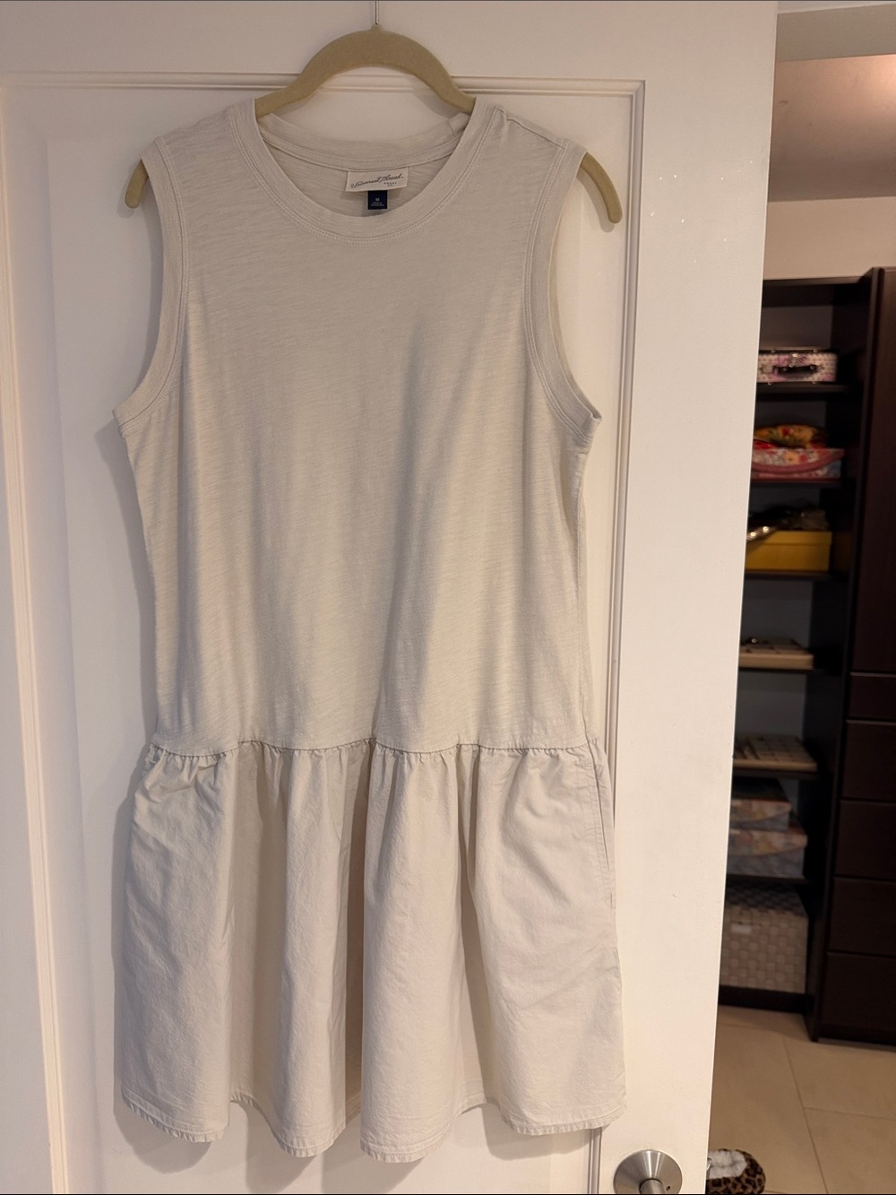 Universal Thread Sleeveless Cream Tiered Casual Dress